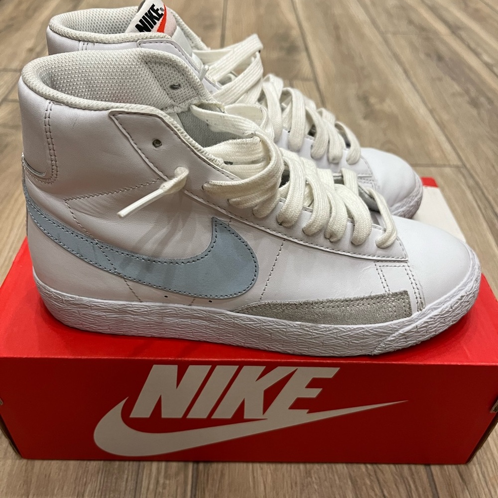 Nike blazer